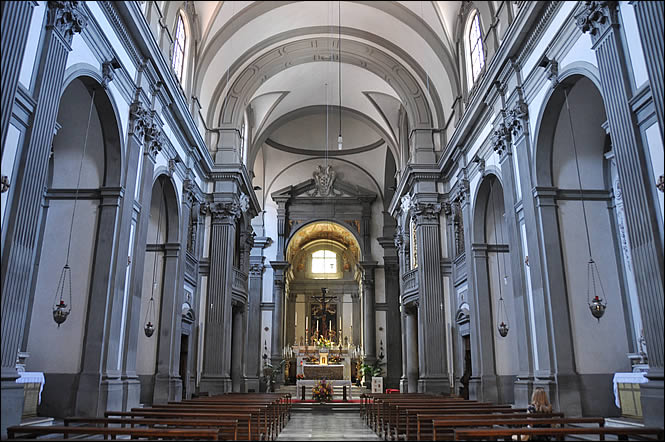 La nef de l'église Santa Felicita